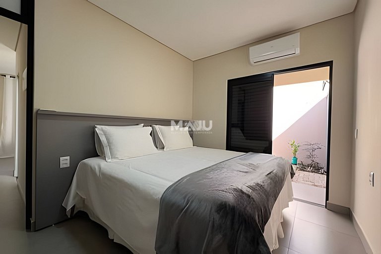 Casa 4D (garagem, próx. Uniaraxá, fácil acesso)