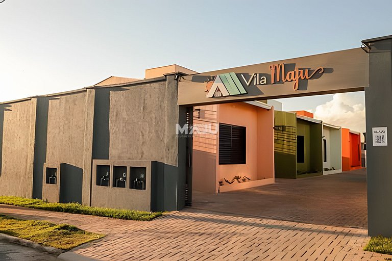 Casa 4D (garagem, próx. Uniaraxá, fácil acesso)