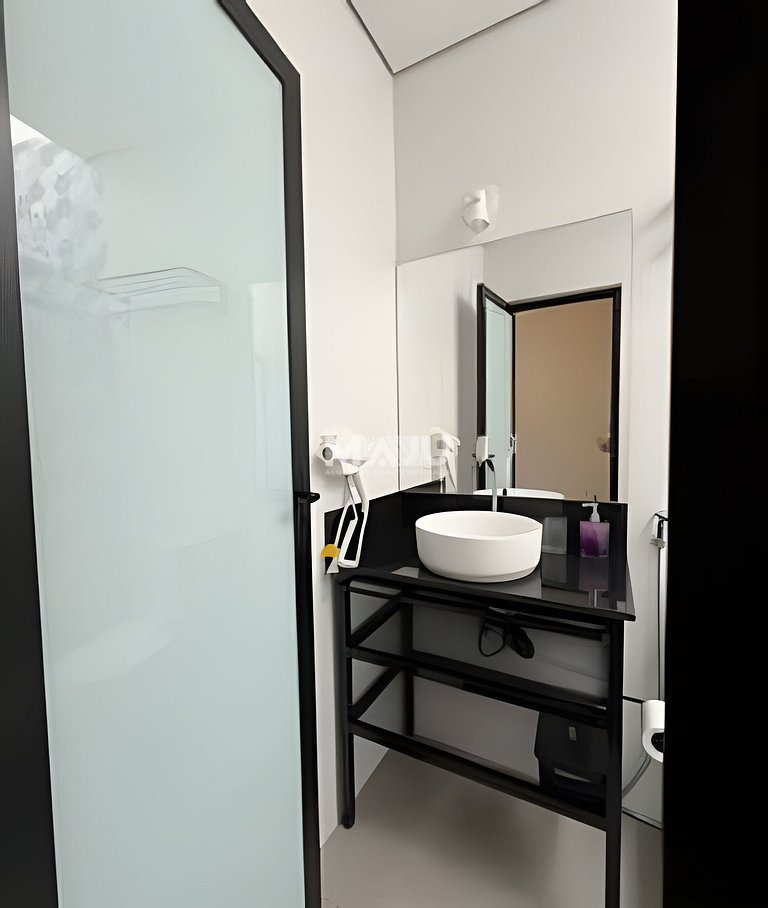 Casa 3C (garagem, próx. UniAraxá, fácil acesso)