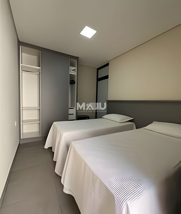 Casa 6F (garagem, próx. Uniaraxá, fácil acesso)