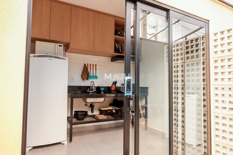 Casa 2B (garagem, próx. UniAraxá, fácil acesso)