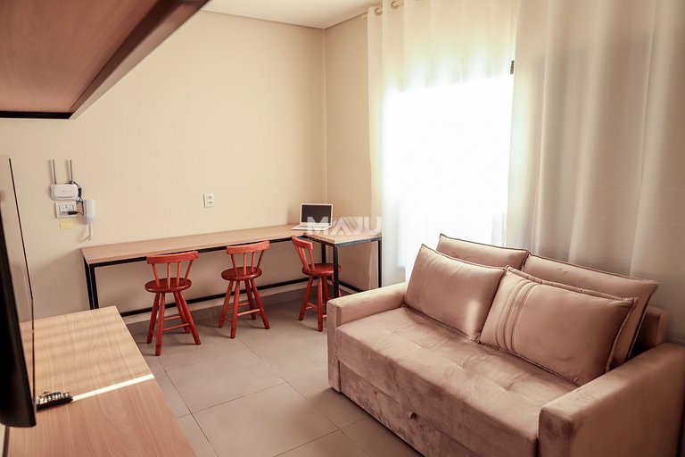Casa 3C (garagem, próx. UniAraxá, fácil acesso)