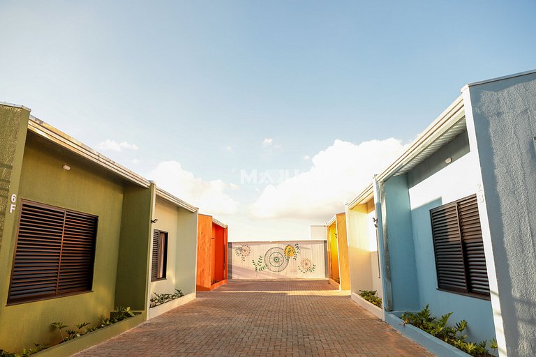 Casa 6F (garagem, próx. Uniaraxá, fácil acesso)