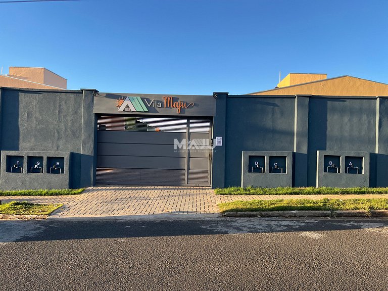 Casa 5E (garagem, próx. Uniaraxá, fácil acesso)