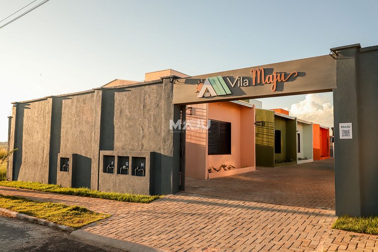 Casa 8H (garagem, próx. uniaraxá, fácil acesso)
