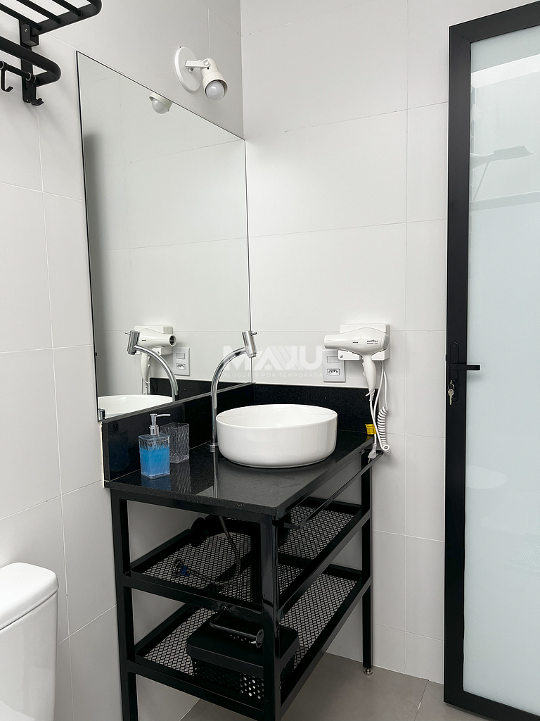 Casa 7G (garagem, próx. UniAraxá, fácil acesso)